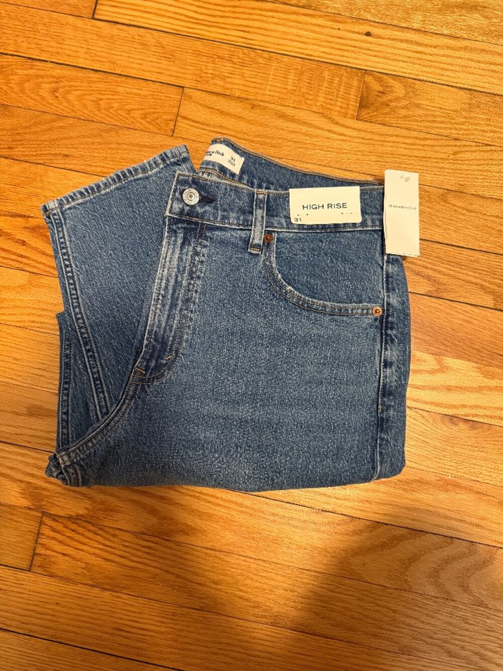 NWT: Abercrombie Women's High Rise Modern Skinny Jean Size 31